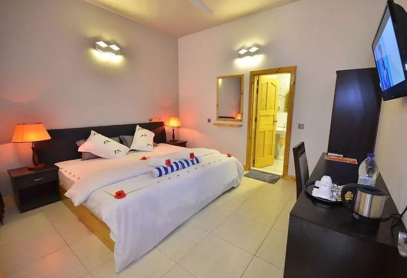 هتل Beach Residence
