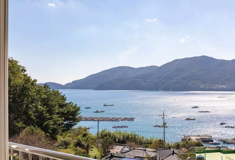 Hotelli Melodia Pension