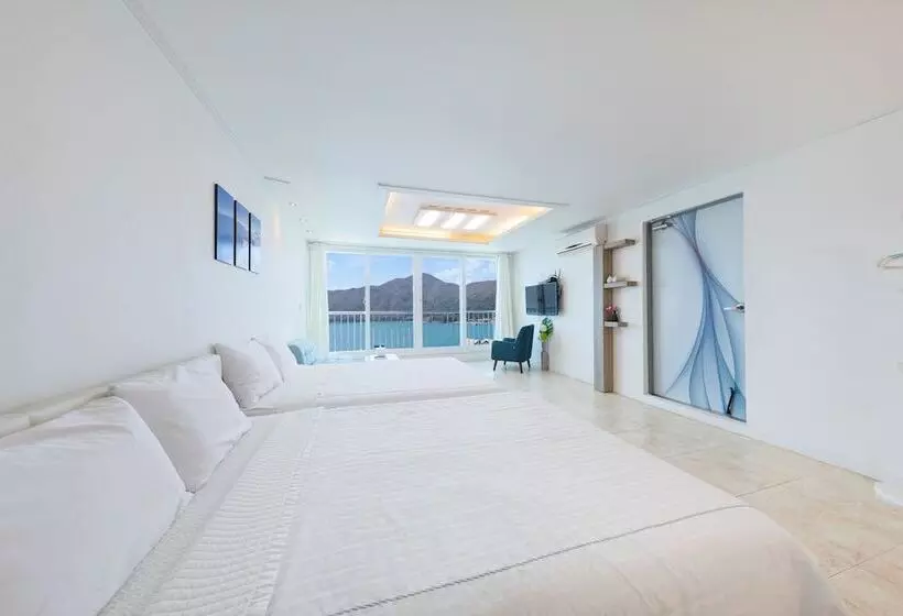 Hotelli Melodia Pension