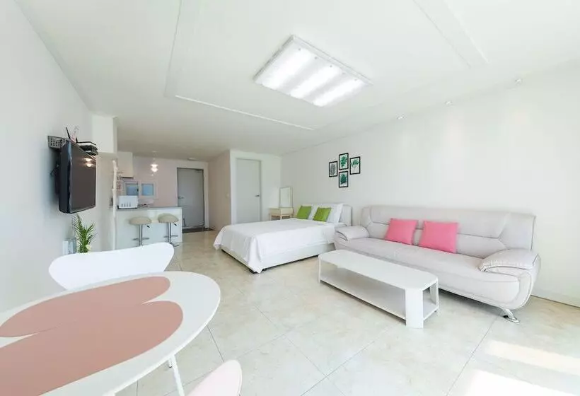 Hotelli Melodia Pension