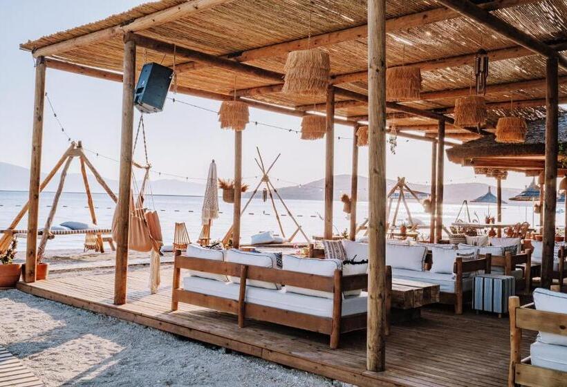 בית מלון כפרי Mark Warner Phokaia Beach Resort