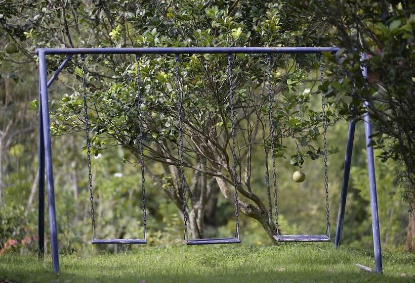 Hotel Phuzai Kaew Resort