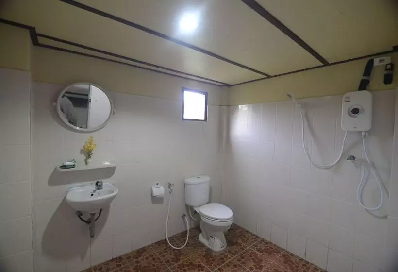 Hotelli Phuzai Kaew Resort