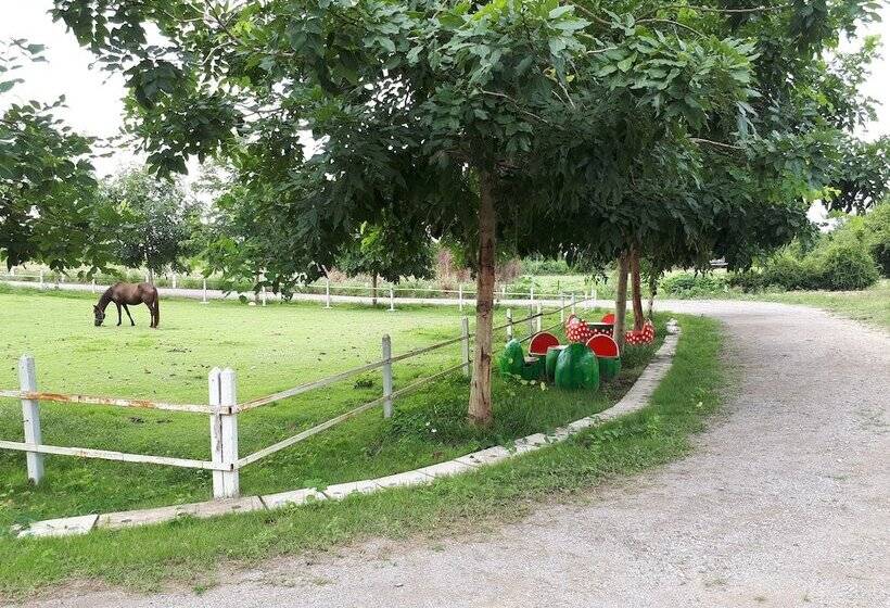 Hotelli Rai Phuruk Resort