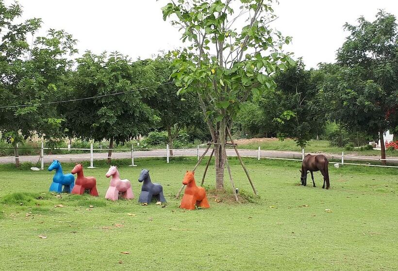 Hotelli Rai Phuruk Resort