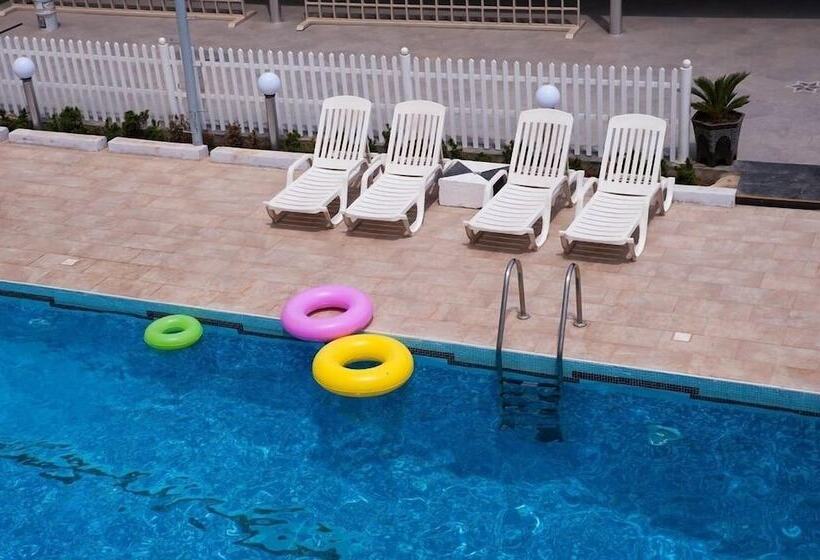 Reiz Continental Hotel Abuja