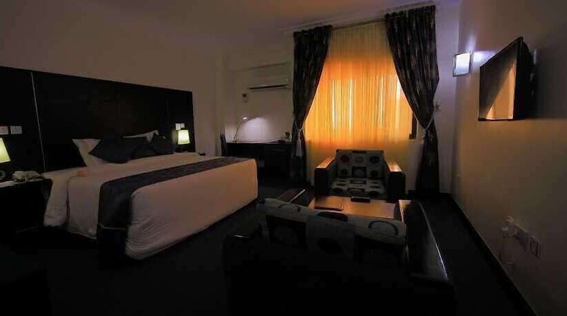 Reiz Continental Hotel Abuja