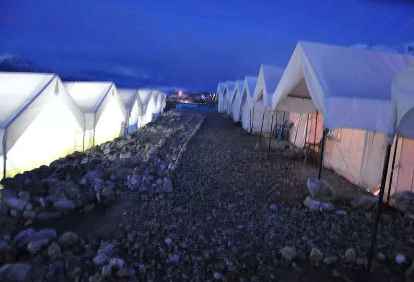 ホテル The Ladakh Camp