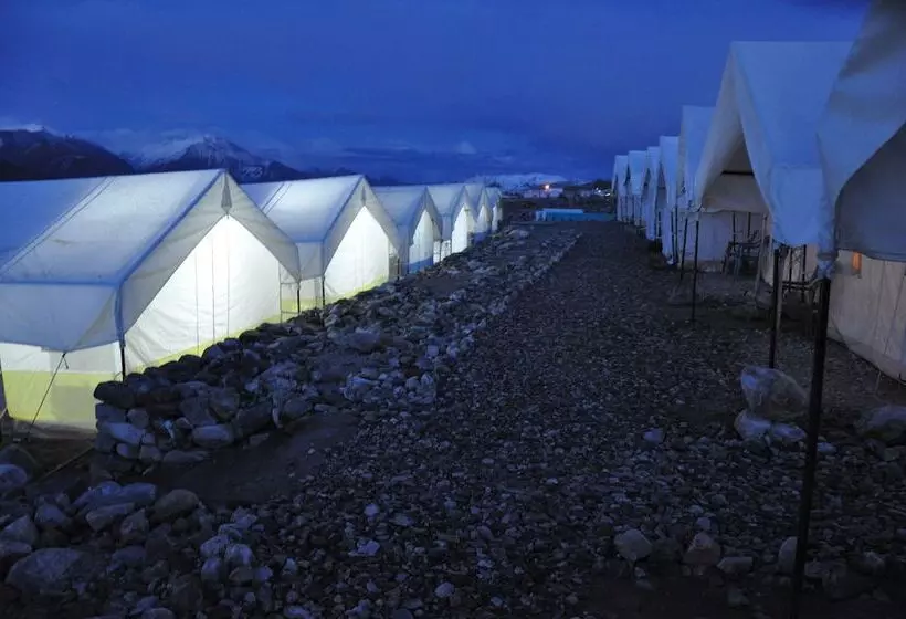 ホテル The Ladakh Camp