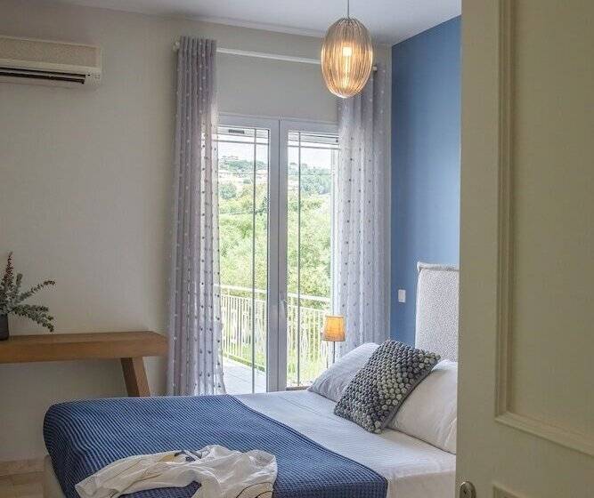 Malibu Studios   Elegant & Cosy