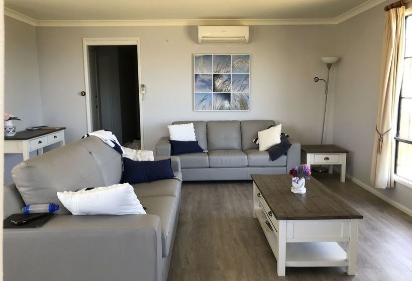 Omaroo Cottage Bruny Island