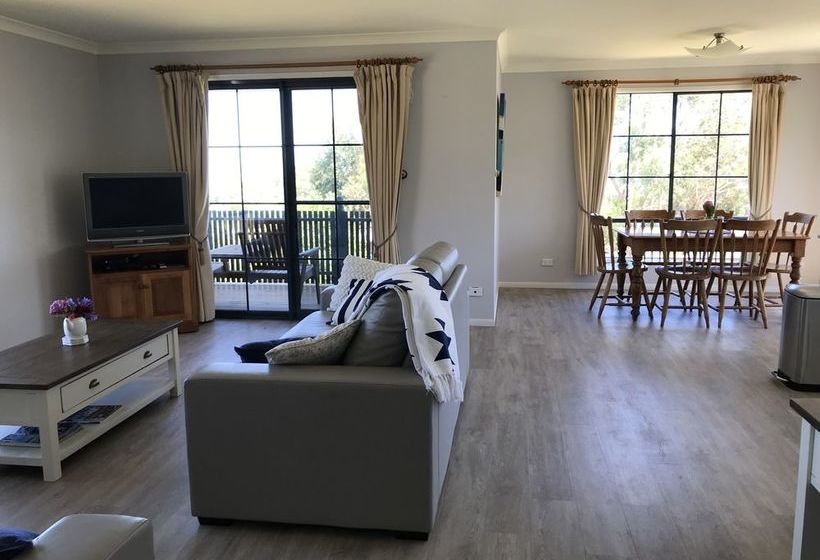 Omaroo Cottage Bruny Island