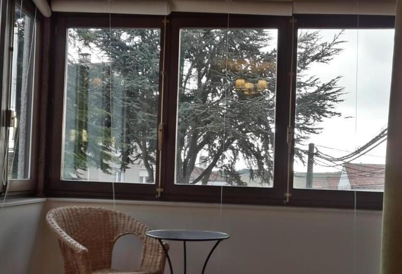 پانسیون Casa Del Cura