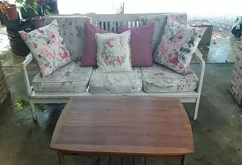 ペンション Krisawan Resort