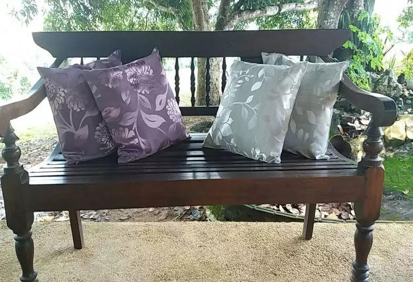 ペンション Krisawan Resort