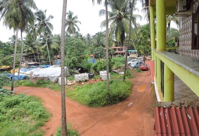 Пансион Monica Guest House