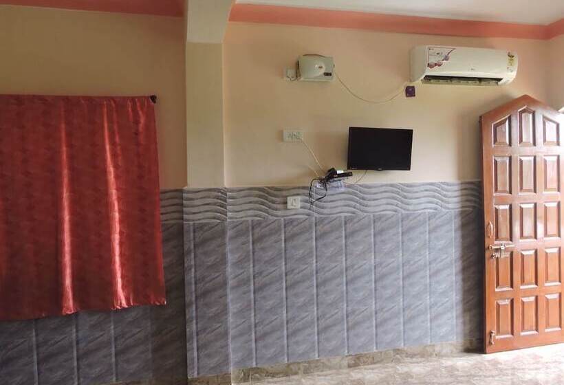 Пансион Monica Guest House