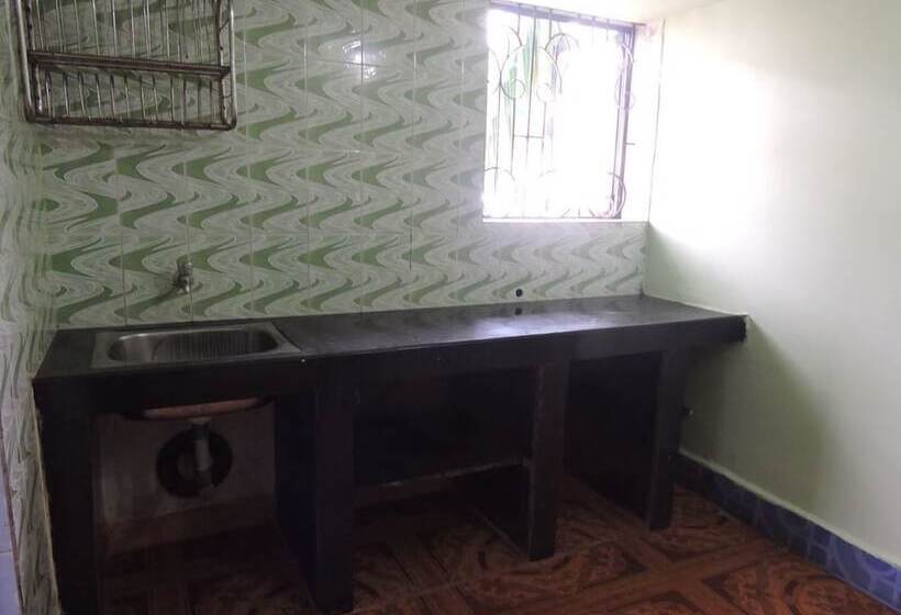 Пансион Monica Guest House