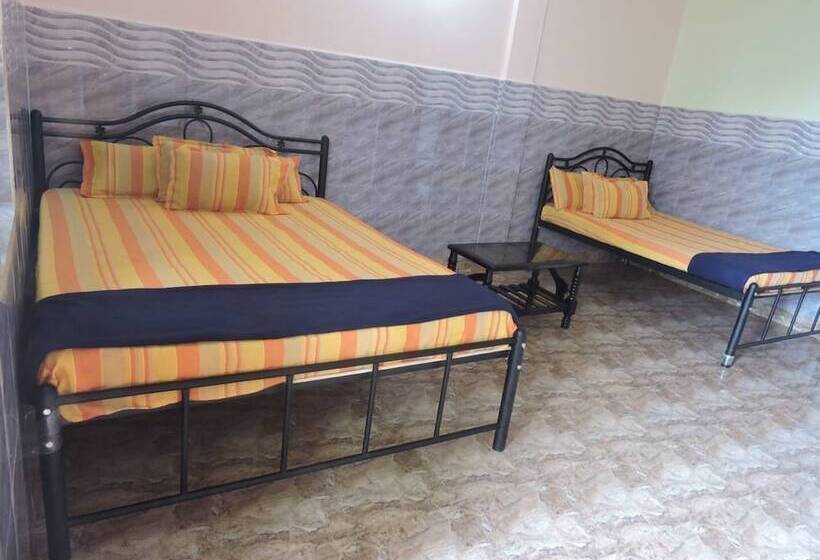 Пансион Monica Guest House