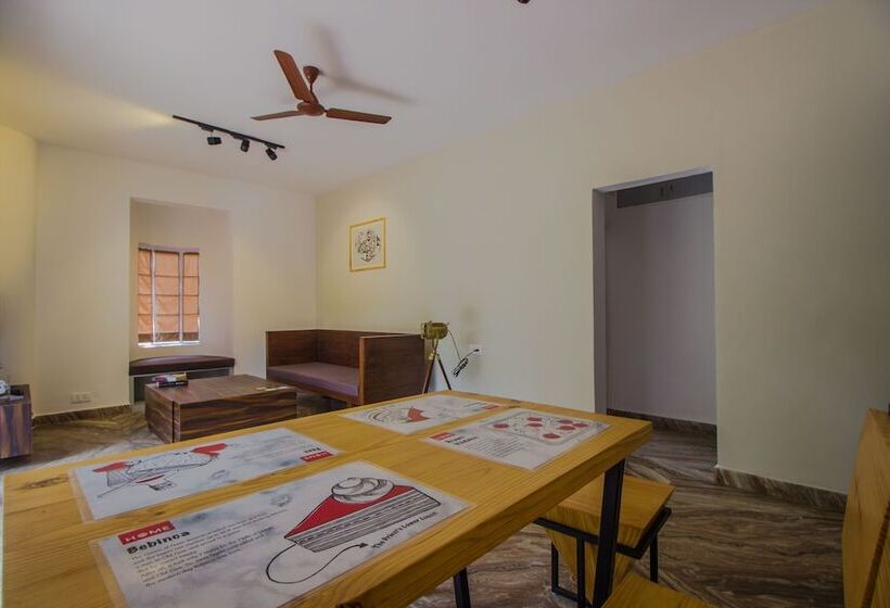 Pension (Hôtel basse catégorie) Oyo 11901 Home Bikers Paradise 2bhk Candolim