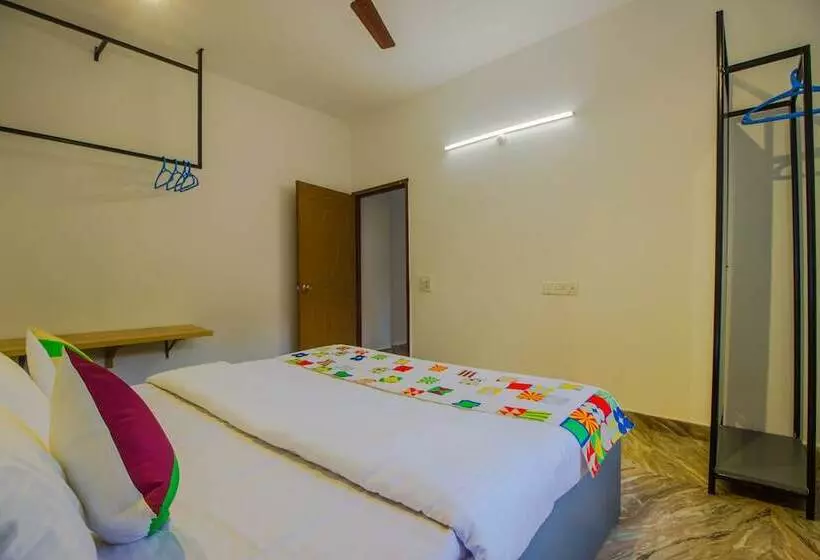 ペンション Oyo 11901 Home Bikers Paradise 2bhk Candolim