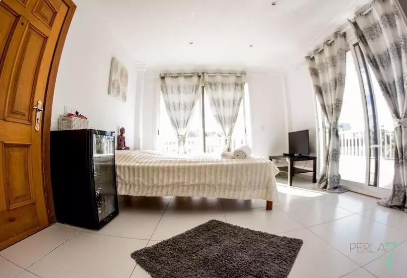 Perla Seven Apartments