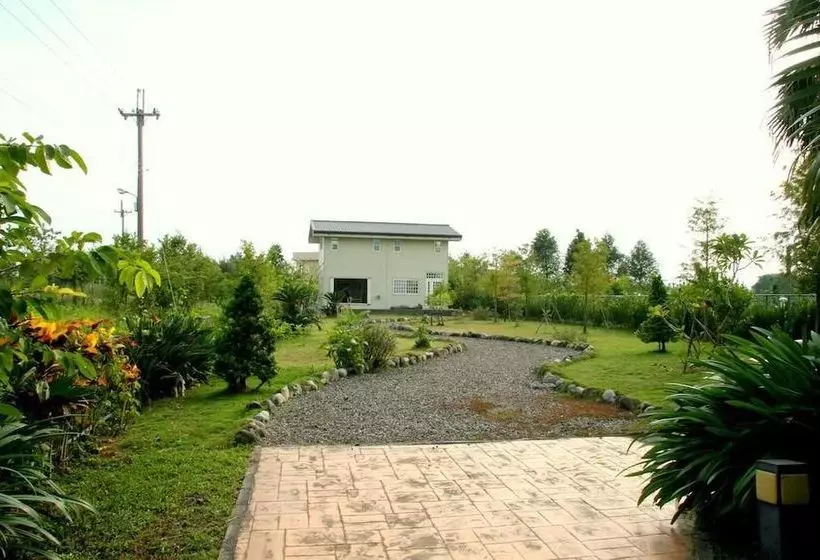 Suyen B&b