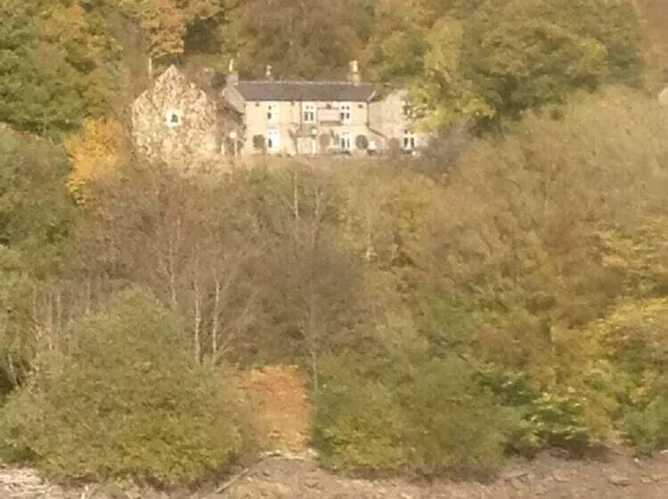 The Ladybower Inn