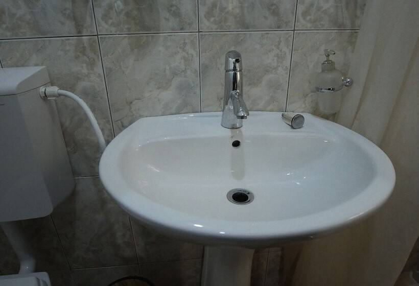 مبيت وإفطار Kofi Appiah Lodge