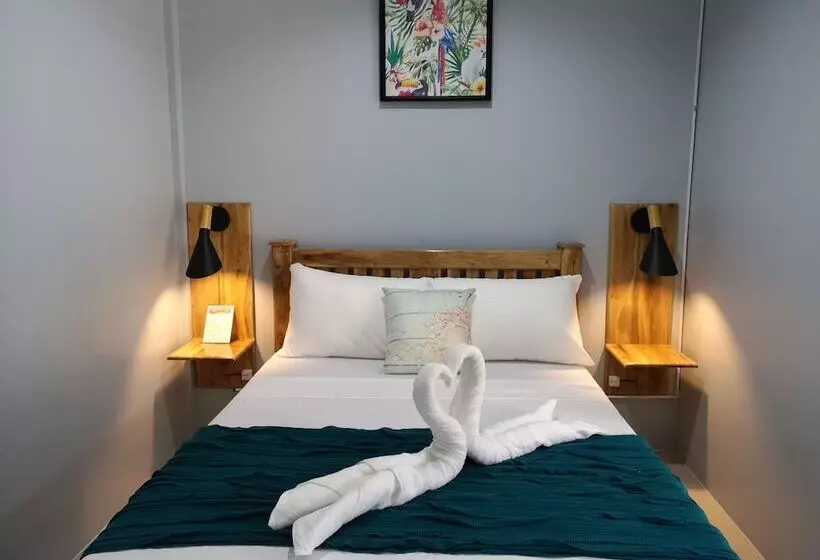 تختخواب و صبحانه Tropical Stay Accommodations