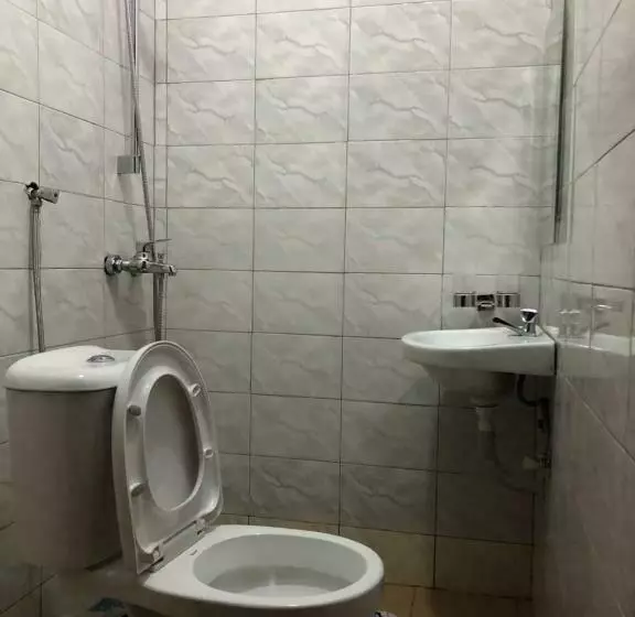 Bunyonyi Heights Inn