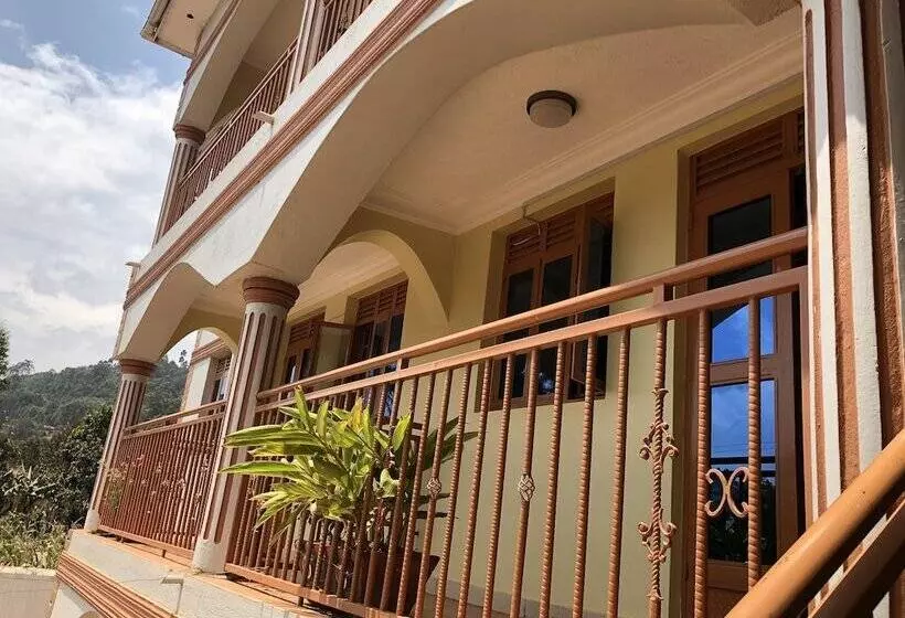 Bunyonyi Heights Inn
