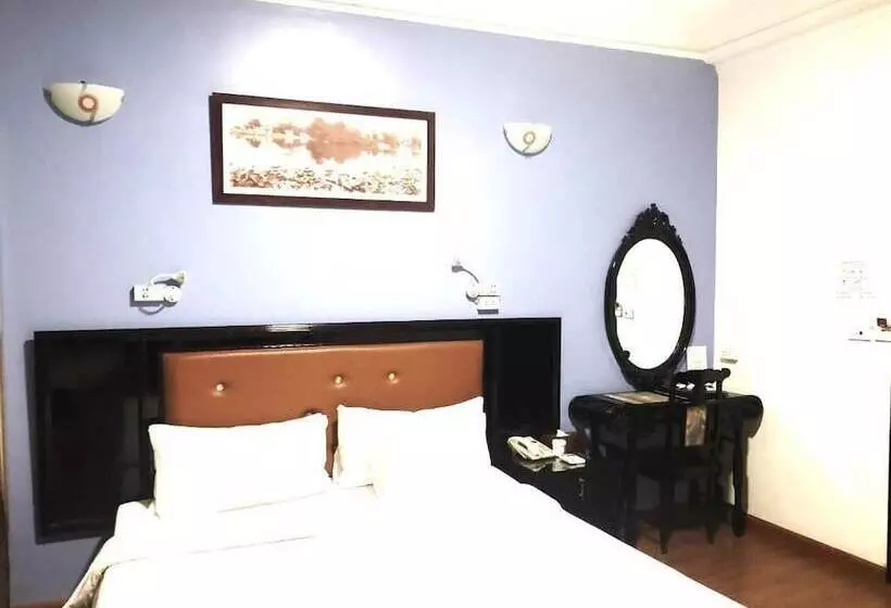 A25 Hotel   96 Hai Bà Trưng