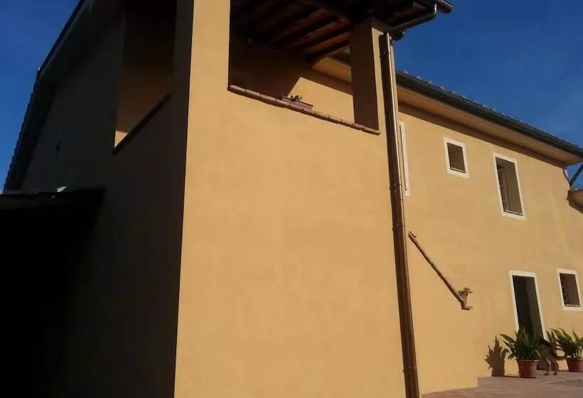 هتل Agriturismo Pretenzano