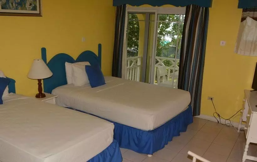 هتل Ayurveda Resort