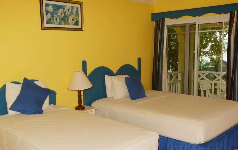 هتل Ayurveda Resort