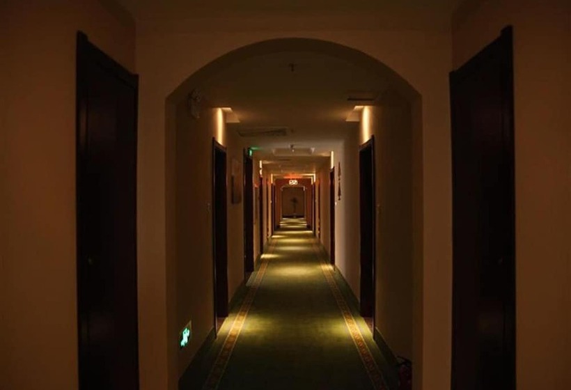 בית מלון כפרי Greentree Inn Shangqiu Guide Road