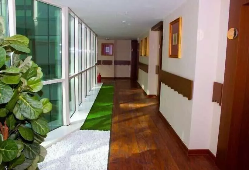 ホテル Ottoman Suites