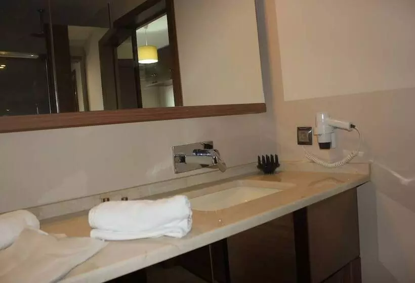 ホテル Ottoman Suites