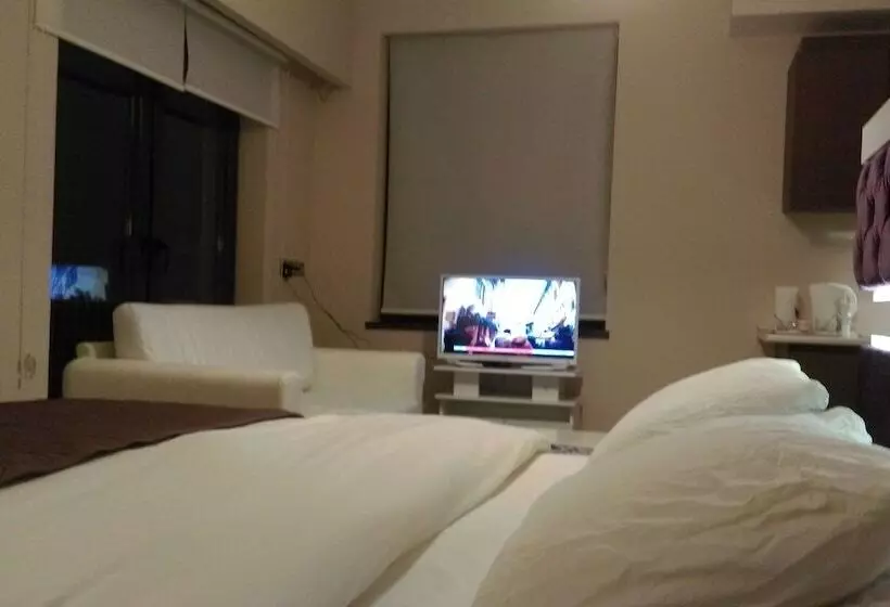 ホテル Ottoman Suites