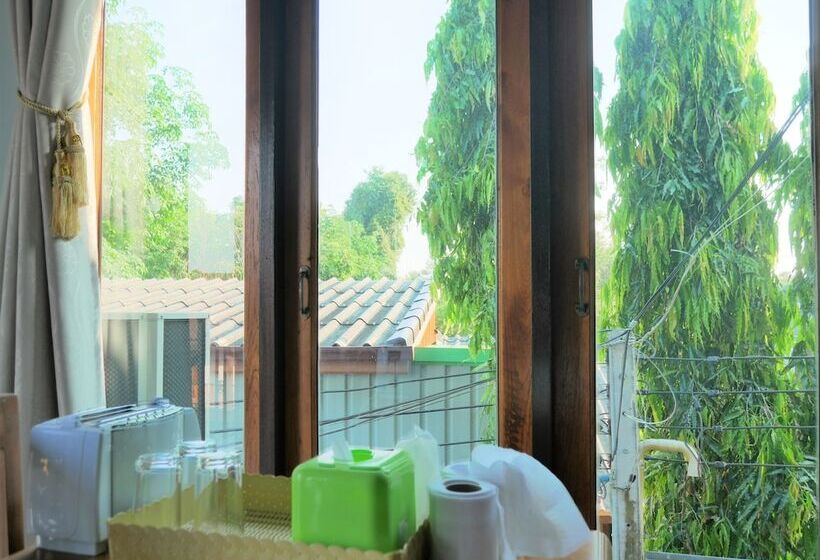 בית מלון כפרי Pattana Resort