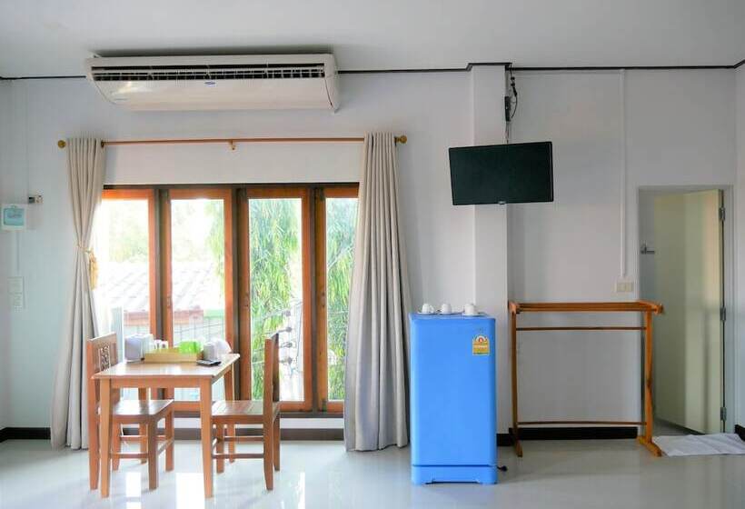 בית מלון כפרי Pattana Resort