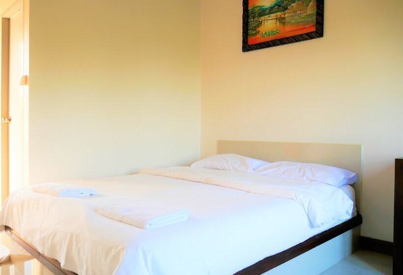 בית מלון כפרי Pattana Resort