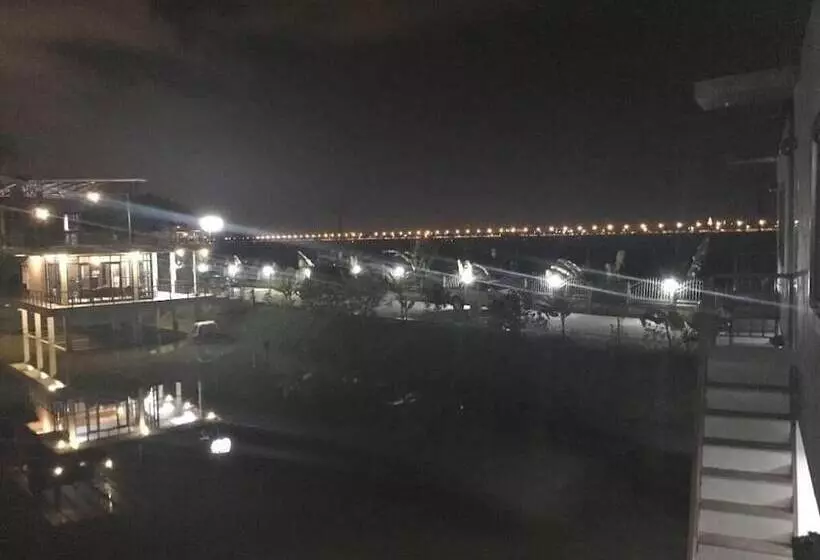 ホテル Rung Chiangrai Resort