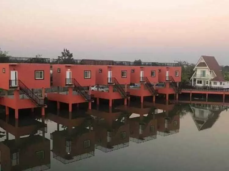 ホテル Rung Chiangrai Resort