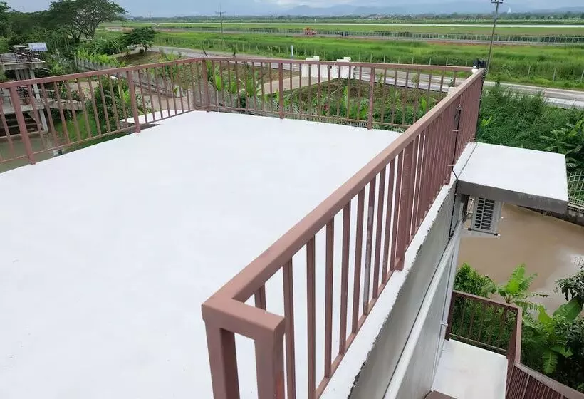 ホテル Rung Chiangrai Resort