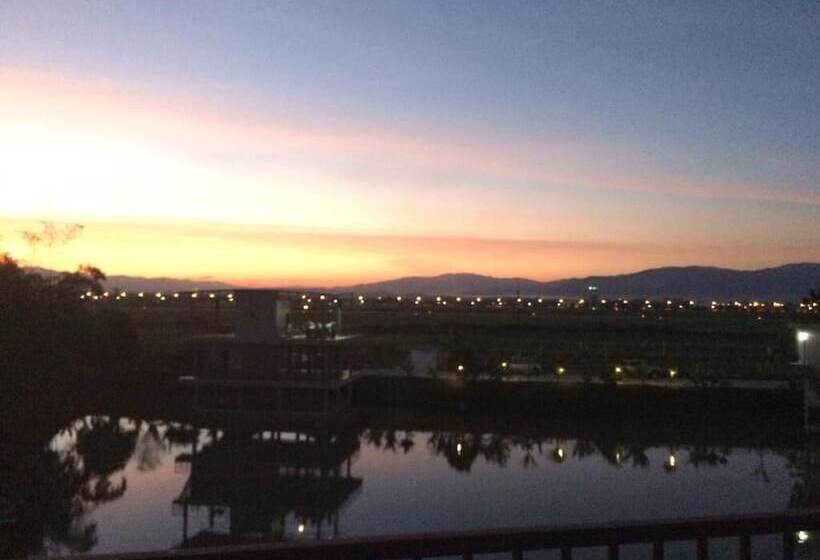 Szálloda Rung Chiangrai Resort