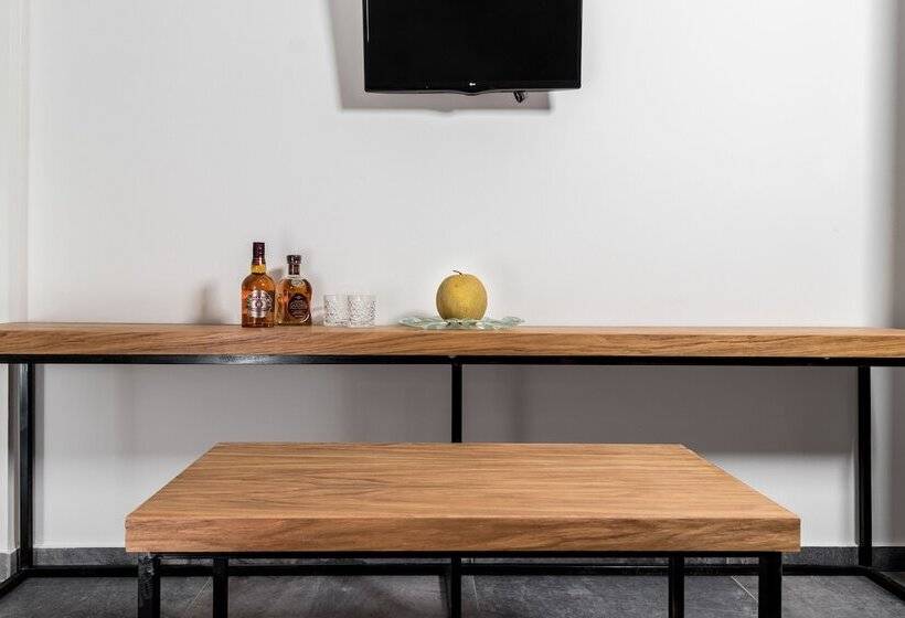 פנסיון Lena Apartments