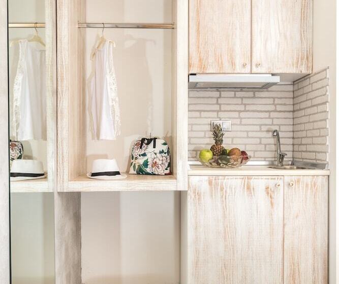 פנסיון Lena Apartments