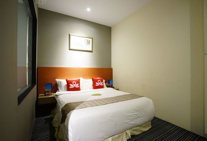 هتل Zen Rooms Changi Village